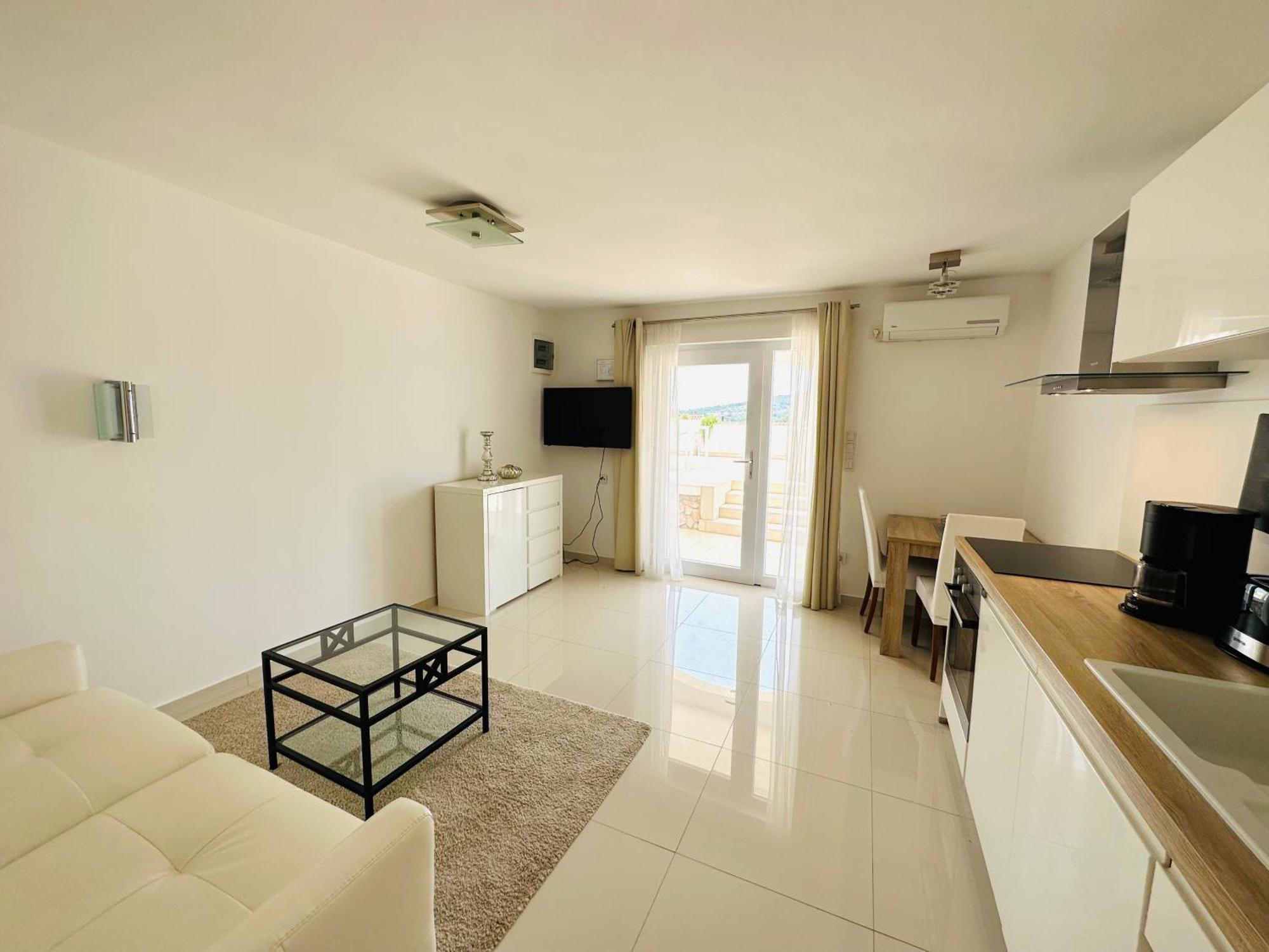 Villa Perla Тисно Екстер'єр фото