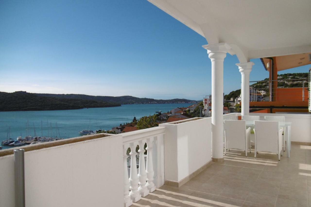 Villa Perla Тисно Екстер'єр фото